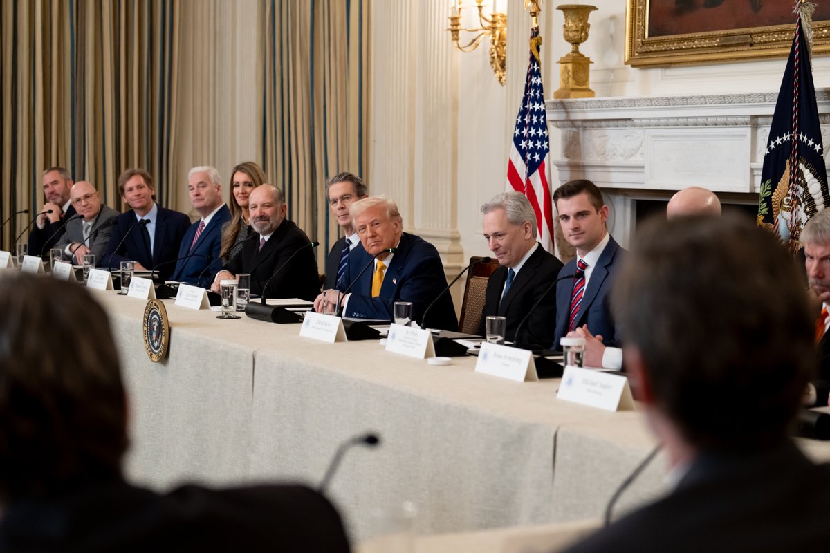Media z wpisu The White House