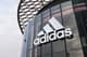 Adidas współpraca z Coinbase