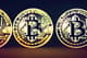 Bitcoin i ether "zawstydzą" tradycyjne aktywa - sugerują analitycy Bloomberga