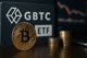 GBTC: Jak pierwszy Bitcoinowy ETF stracił dominację na rzecz tańszej konkurencji