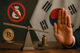 Korea Południowa wstrzymuje nowe usługi pożyczkowe kryptowalut. Reakcja na rosnące ryzyko dźwigni