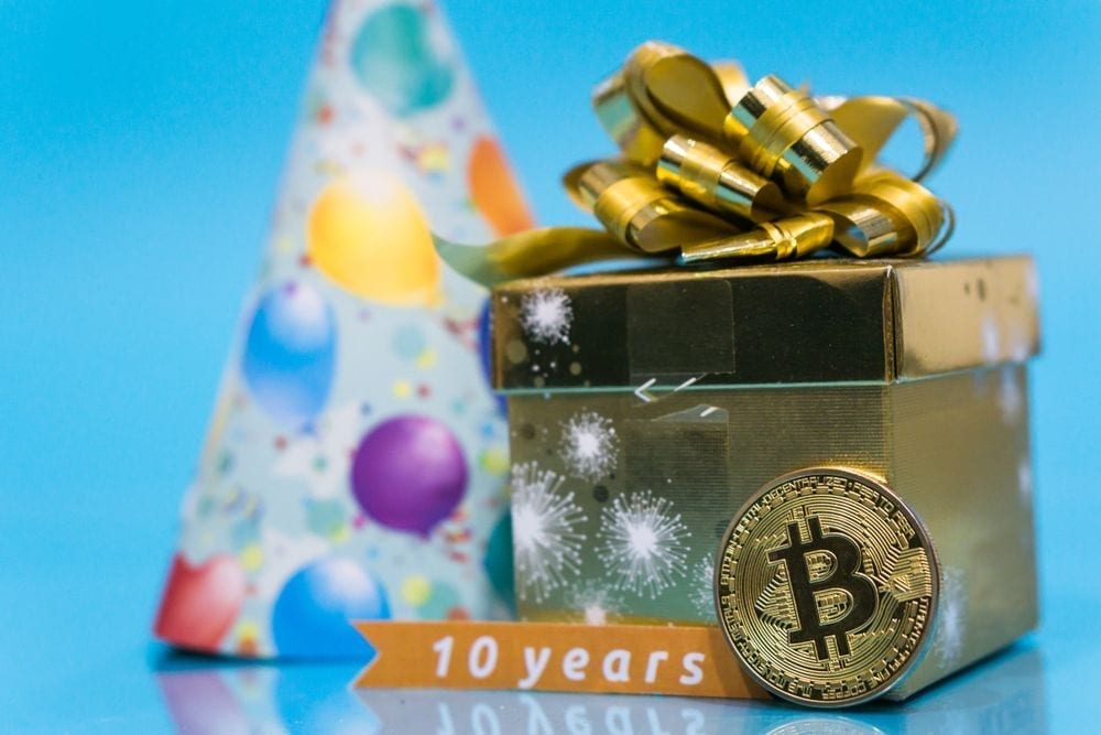 10 lat bitcoina